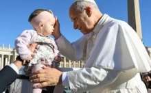 Tiếp kiến chung 05/11: Sự Phục Sinh của Chúa Kitô đã thay đổi lịch sử nhân loại