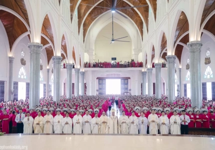 Hội Mân Côi Giáo Phận Hà Tĩnh hành hương và Mừng Lễ Đức Mẹ Mân Côi