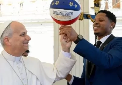 Tiếp kiến chung 08/04/2026 - ĐTC L&ecirc;&ocirc; XIV: Tất cả mọi Kit&ocirc; hữu đều được mời gọi n&ecirc;n th&aacute;nh