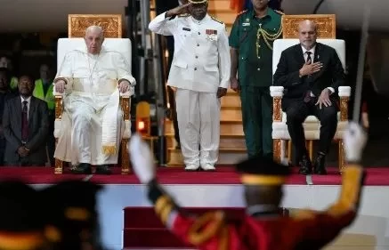 ĐTC Phanxicô đã đến Papua New Guinea