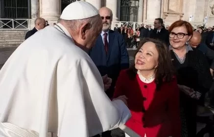 Tiếp kiến chung 27/11: Phúc Âm là tin vui - Không thể loan báo với gương mặt chảy dài và u sầu