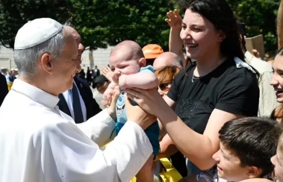 Đức Thánh Cha Lêô: lắng nghe và phục vụ là hai thái độ bổ trợ cho nhau