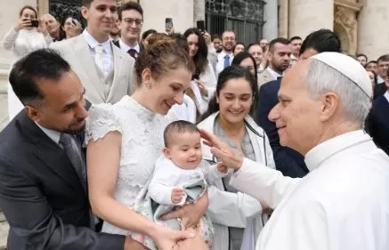 Tiếp kiến chung 22/10/2025 - ĐTC Lêô XIV: Sự Phục Sinh của Chúa chữa lành nỗi buồn xâm chiếm tâm hồn con người